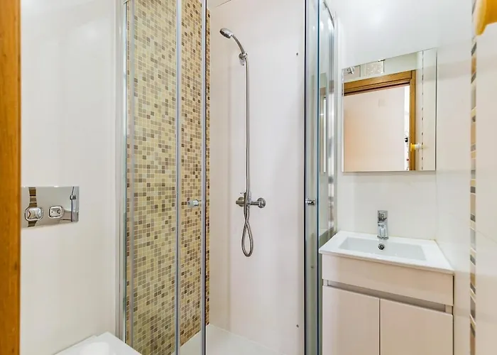 Casinha Do Elevador 펜션 나자레