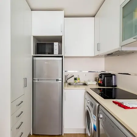 Casinha Do Elevador * Nazaré