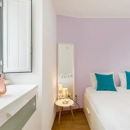 Casinha Do Elevador Nyaraló Nazaré